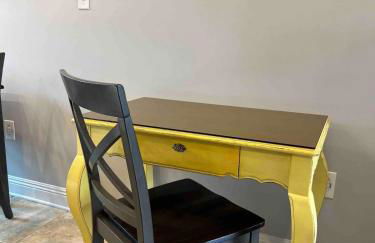 2 br Steps from Tiger Stadium - Foto 6