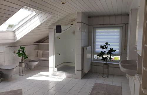 Moderne DG-Wohnung in Mainleus - Foto 24