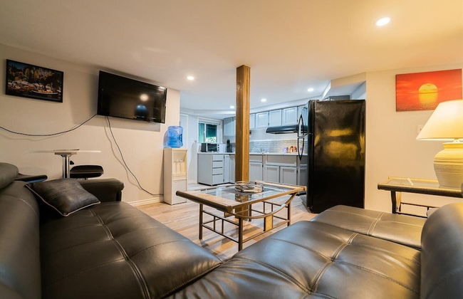 Suite at Trails End Beach House - Photo 6