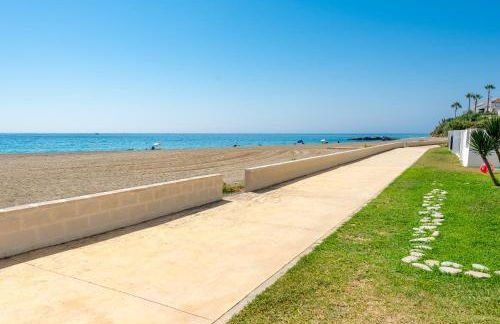 Golden Bay Apartment - Photo 26