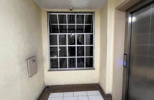 Loft novo, bem localizado, decorado em alto padrão - Foto 8