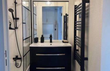 Lake View Apartment with Private Garden& Parking, Residence Pool & Tennis Court - Foto 6