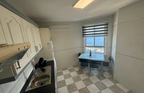 Un lujoso duplex en Radazul en primera linea de playa y con parking propio - Foto 16