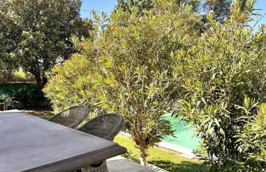 Les Lauriers Roses air-conditioned villa with garden and swimming pool - Photo 9