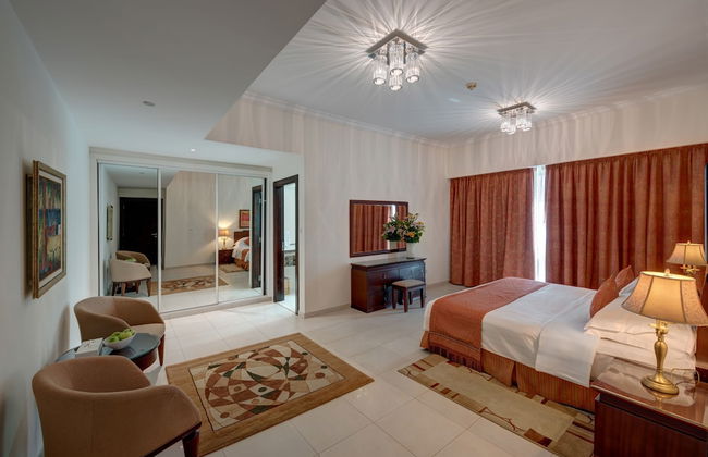 Marina Hotel Apartments - Photo 9