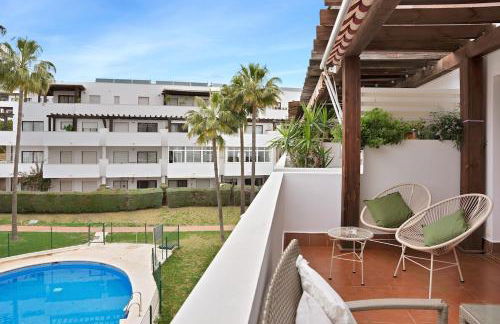 Elegance and luxury with a pool in Miraflores Golf - CASA GOLF RIVIERA PARK 3 2 E - Photo 40