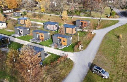 Side-by-Side Tiny Houses - Foto 1