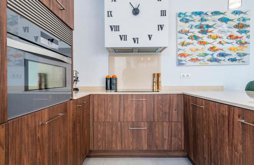 STYLISH VILLA 2018,POOL,3B.R.WIFI,NETFLIX - Foto 16