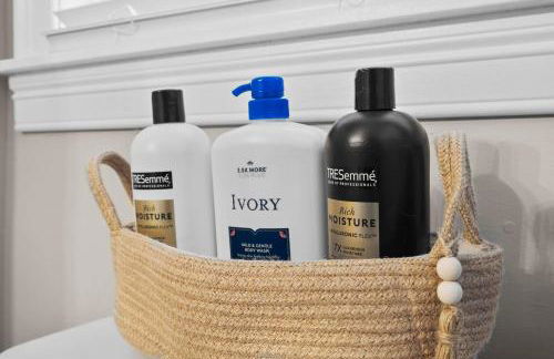 Spacious-5 Beds! 3 Mi to Mohegan - Foto 31