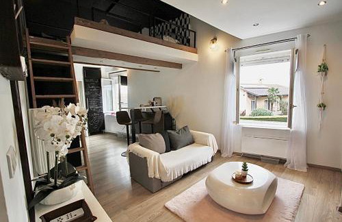 Pied à terre - Mezzanine studio - Private parking - Foto 1