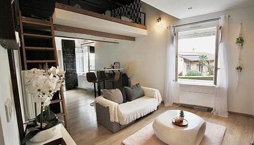 Pied à terre - Mezzanine studio - Private parking - Foto 1