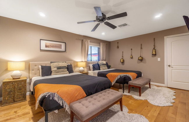 Sereno Ranch by Avantstay Sleeps 16! Outdoor Bar/kitchen, Pool, Fire Pit & Hot Tub! - Foto 4