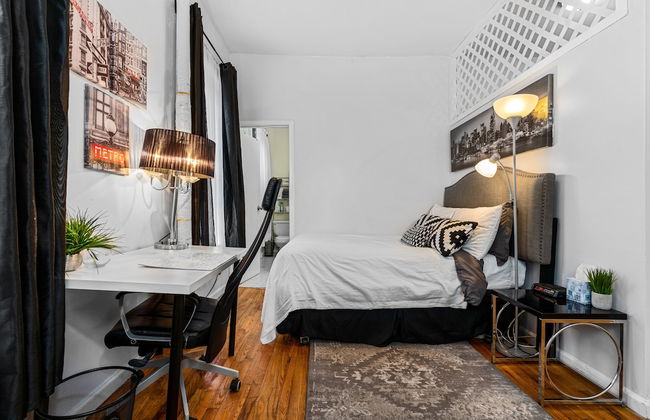 Your Next Vacation Should be Here ...walk to TimeSq - Foto 1