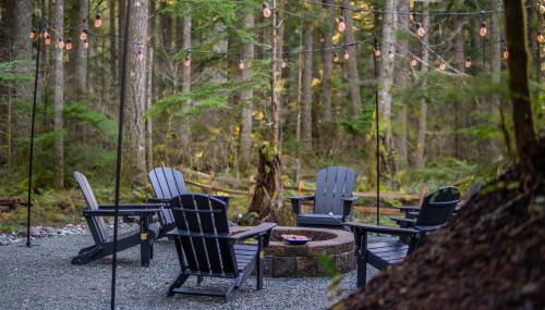 Lux Chalet with Air Hockey, Hot Tub, & Fire Place - Foto 4