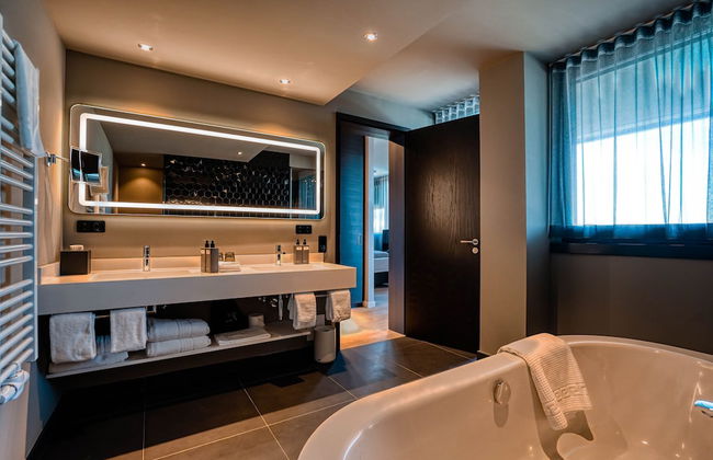 CLOUD No7 Apartments - Photo 27