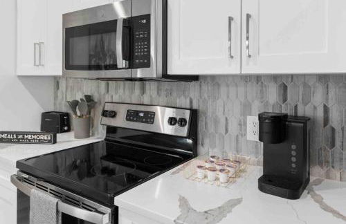 Pristine Living 5 Min From Downtown - Foto 26