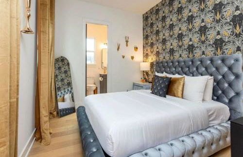 Rooftop Deck Hot Tub Fire pit Sleeps 10 - Foto 34