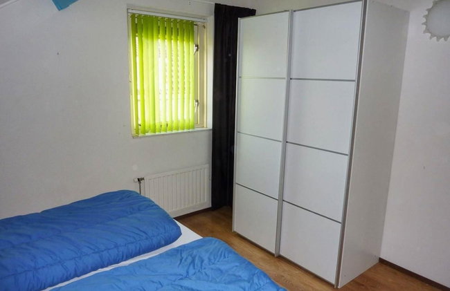 Nice Holiday Home Near Beach - Photo 3