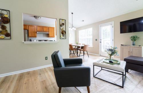 Family & Couples King Suite Home Near Lake Norman State Park & 30 mins from Charlotte - Foto 24