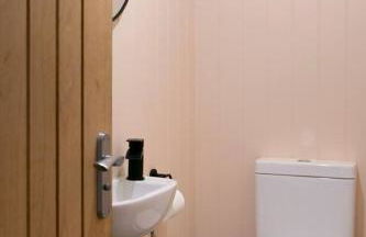 4 Bed House Sleeps 9 - Parking Garden Bbq Wifi - Foto 24