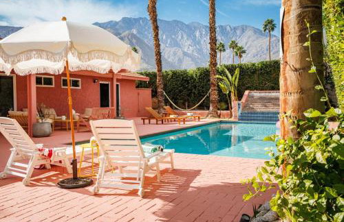 The Pink House - Palm Springs Gem with Private Pool & BBQ - Foto 6