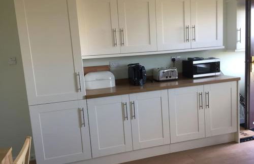 Self Catering house with lovely sea views, 44 Back - Photo 2