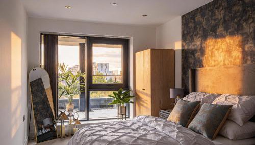 Leeds City Centre 2BR Apartment - Luxury Stay with Private Terrace - Foto 3