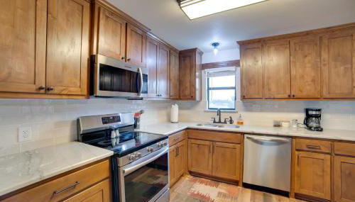 Porch and Fire Pit Ranch Retreat in Blue Ridge! - Foto 4