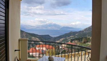 Kallisti Ξενώνας Διακοπτό-Καλάβρυτα - Foto 3