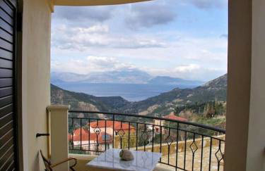 Kallisti Ξενώνας Διακοπτό-Καλάβρυτα - Foto 3