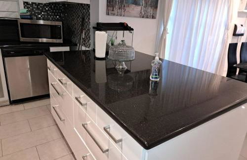 Amazing 3 bedrooms with 3 bedroom apt in the center of Beverly Hills - Foto 5