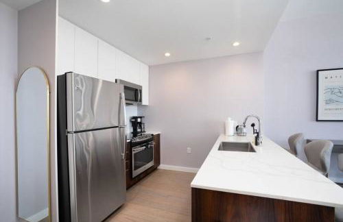 Empire State View - Luxury Apt - Shuttle to NYC - Foto 17