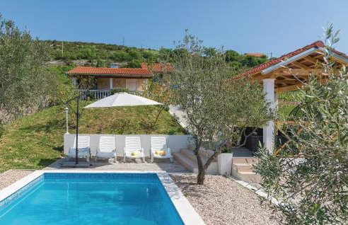 One-Bedroom Holiday Home In Danilo - Photo 6