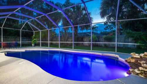 Salty Heated Pool Escape - Nearby Beach - Foto 1