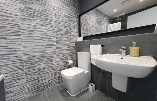 Paradigm Court, Modern 2-Bedroom Apartment F2, Oxford - Photo 5