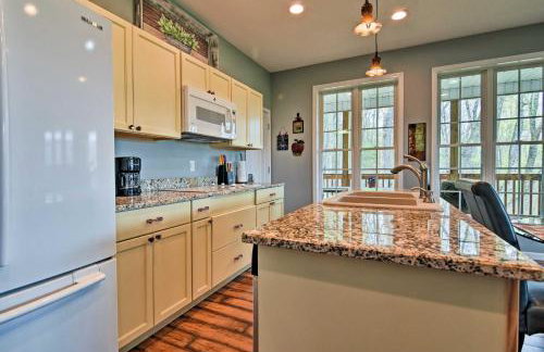 Blue Ridge Mountain Rental with Hot Tub and Gas Grill! - Foto 10