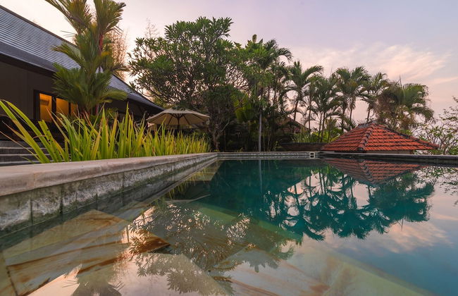 Villa Lotus Kayuputih - Foto 33