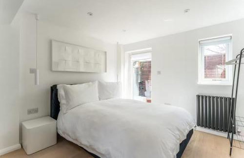 Modern self contained one bedroom with garden - Foto 8