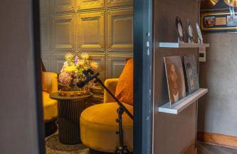 SAINT PAUL - Unrivalled 3BR Penthouse Apartment with Hot Tub Leeds - Foto 25