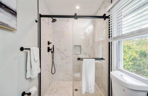 Walk to the stadium, downtown, West St - close to everything - Foto 18