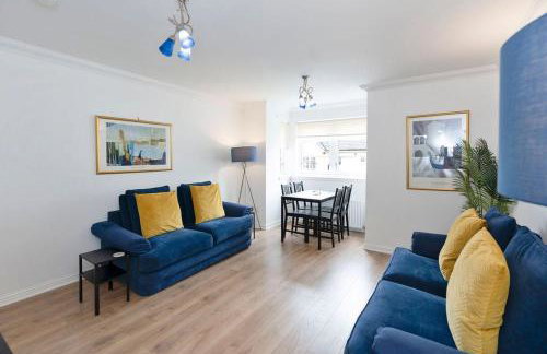 GuestReady - Stylish Apt w/ Parking near Edinburgh - Photo 1