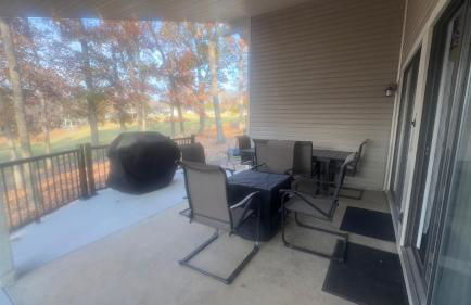 No Putts Given. Cozy home on Par 4, free Golf Cart and Pool access - Photo 13