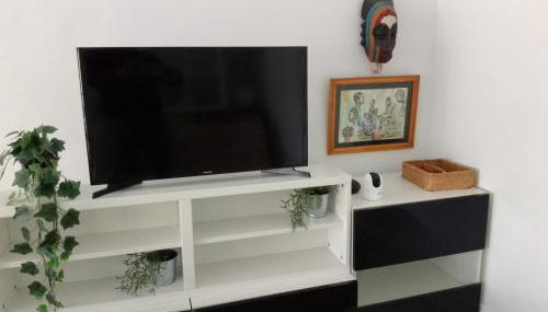 Apartamento con parking gratuito a 500 m de la playa - Photo 3