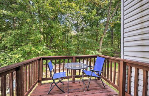 Burke Family Home with Deck and Easy City Access! - Foto 2