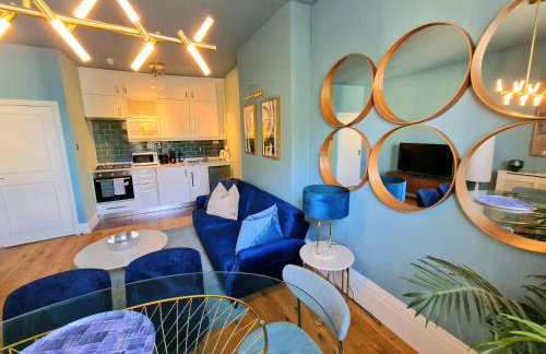 Gorgeous Hyde Park Home with Lift-Elevator Access & Nice View - Foto 8
