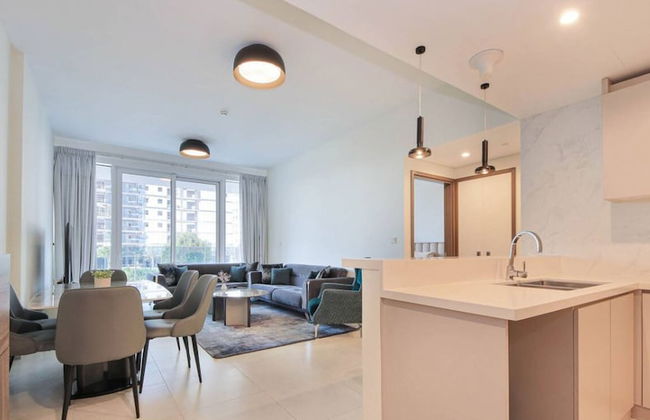 Lux 1BR w World Highest Sky Track Rooftop Pool - Photo 10