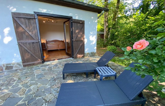 Charming Holiday Home With Garden - Photo 34