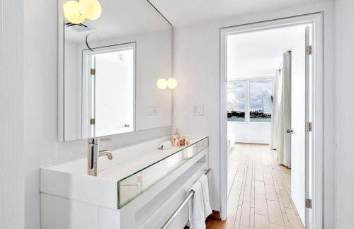 Stunning Views 2BD Condo at Hotel w Pool, Bar - Foto 25