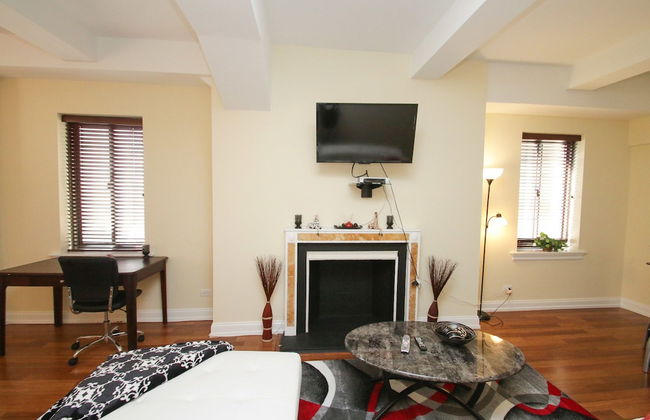 Renaissance Properties - W Rittenhouse Sq - Photo 20