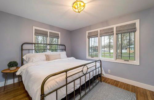 Cheerful & cozy farmhouse 2 bedroom home - Foto 4